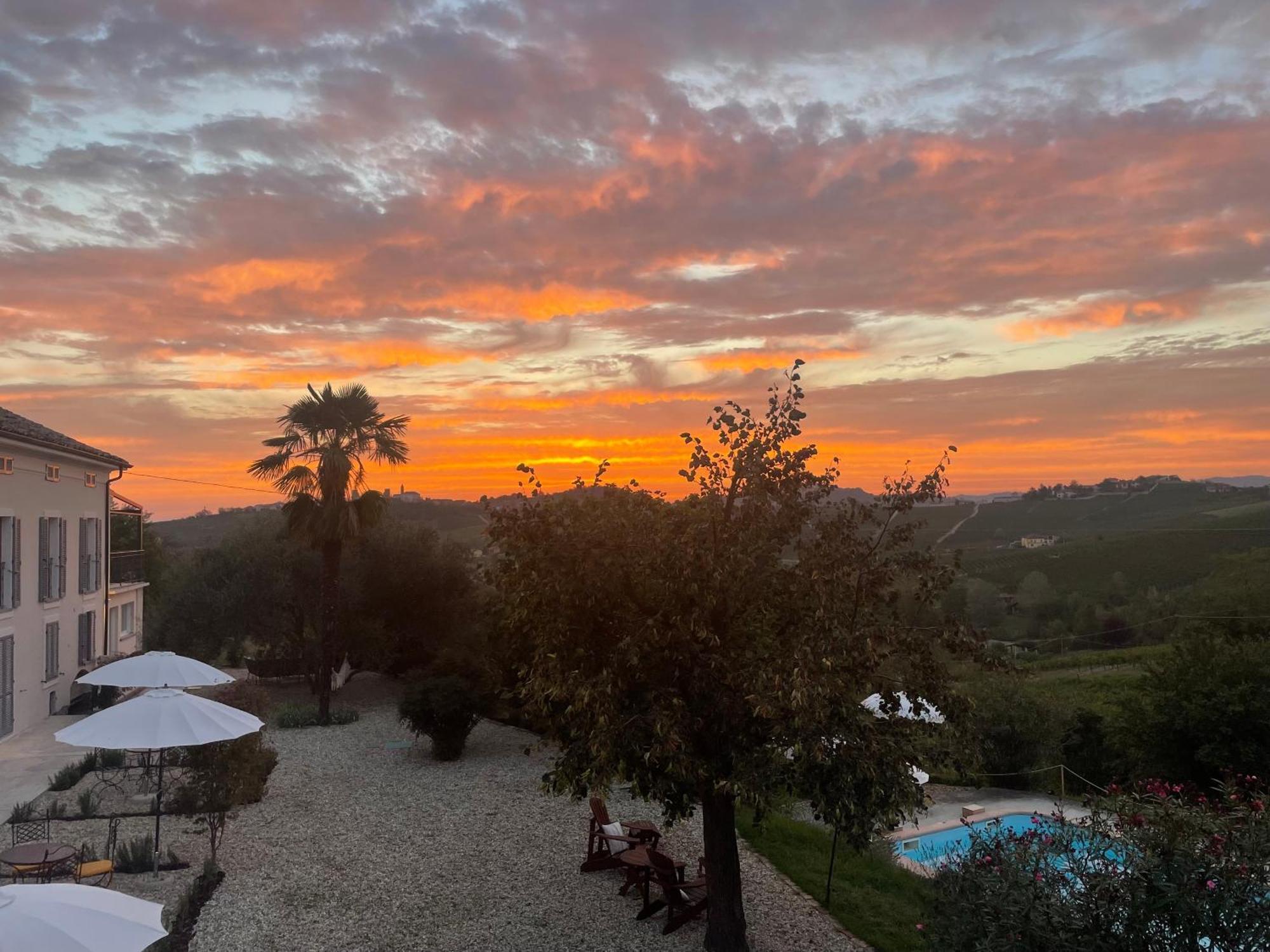 Tenuta Dei Vicini - Luxury Apartments San Marzano Oliveto Eksteriør billede