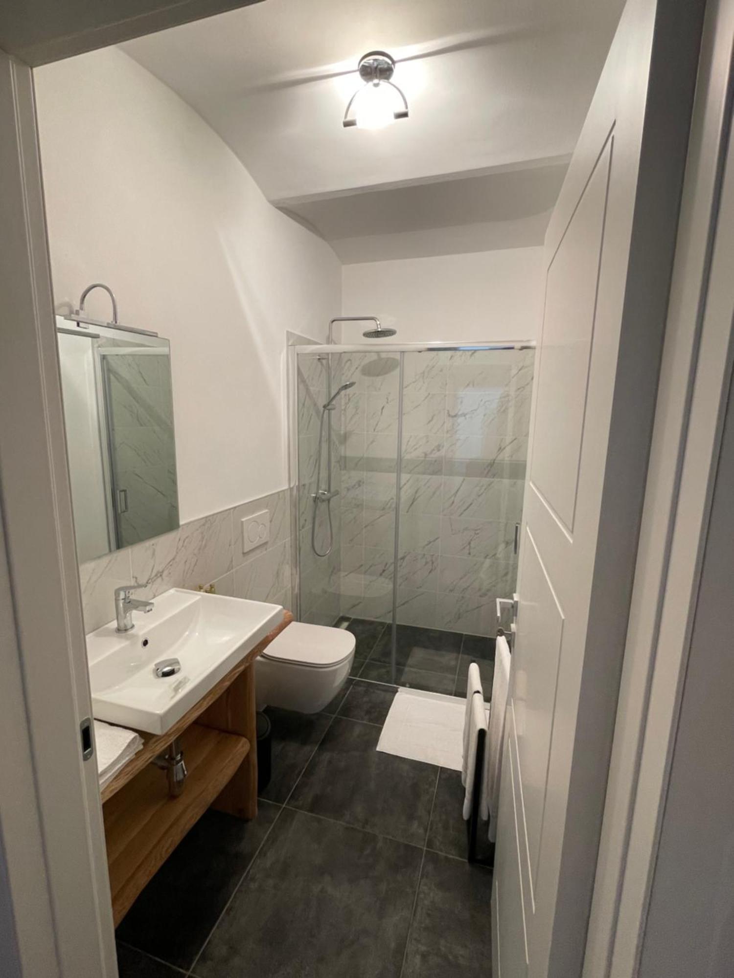 Tenuta Dei Vicini - Luxury Apartments San Marzano Oliveto Eksteriør billede